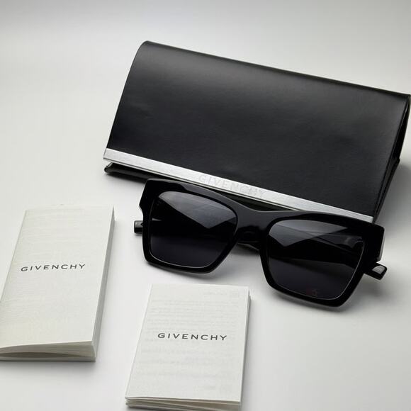New! Givenchy Elegant Black Sunglasses with Crystals, GV40076I 01A, Authentic